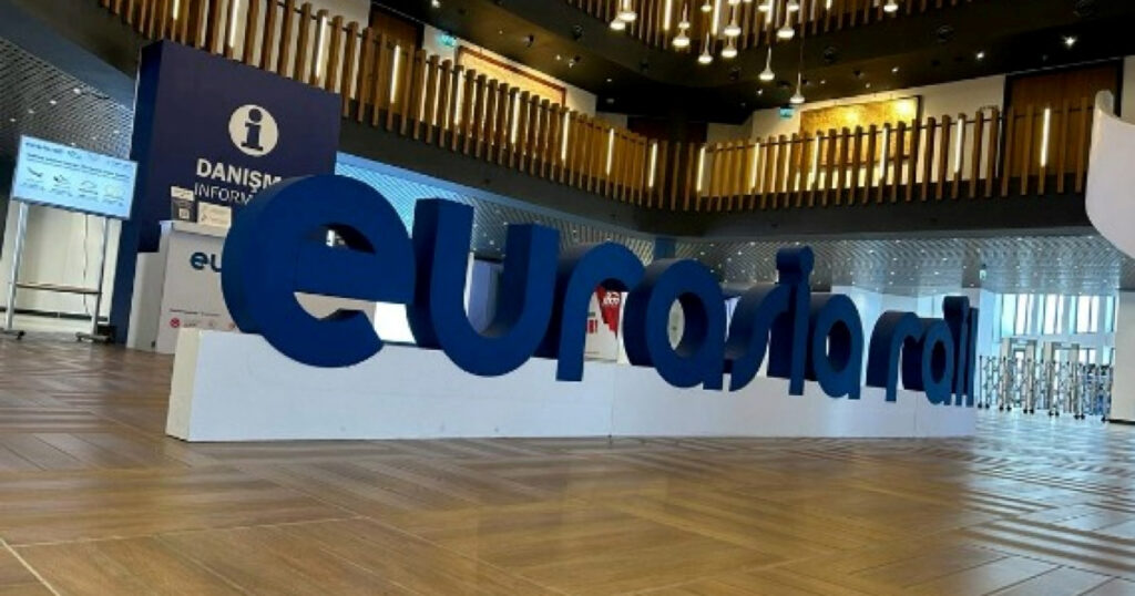 Eurasia Rail 2023 Fuarı’nda Gresan standını ziyaret eden katılımcılar